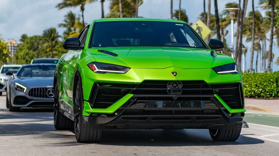 Známou influencerku zastřelili v Lamborghini. Bylo jí 21 let