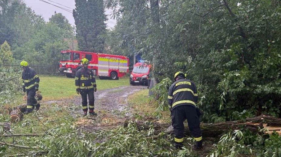 ČHMÚ varuje před rozsáhlými bouřkovými systémy. Hrozí i supercely