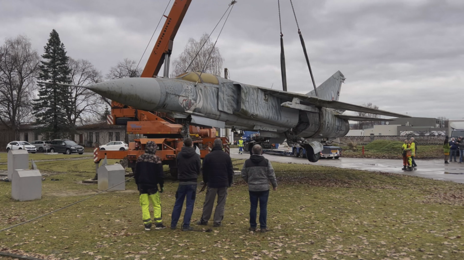 Do Českých Budějovic se vrátila stíhačka Mig-23. Nadšenci ji budou restaurovat