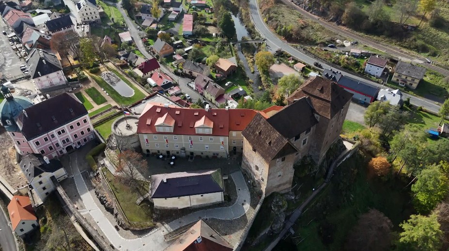 Bečov nad Teplou otvírá středověký hrad i kapli. Opravovaly se 20 let
