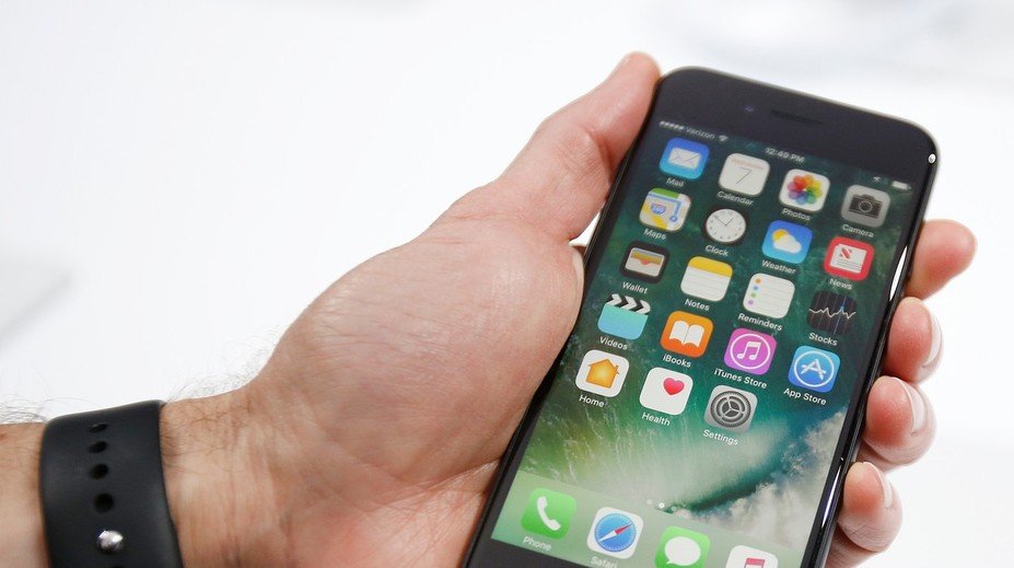Pozor na smsky! Jediné písmeno může zcela zablokovat váš iPhone