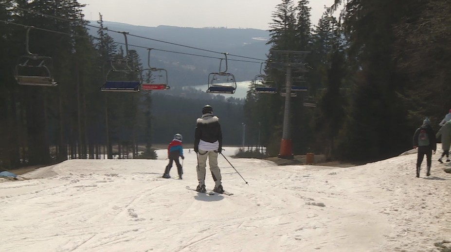 První skiareály už zveřejnily nové ceníky. Lyžaře čeká citelné zdražení