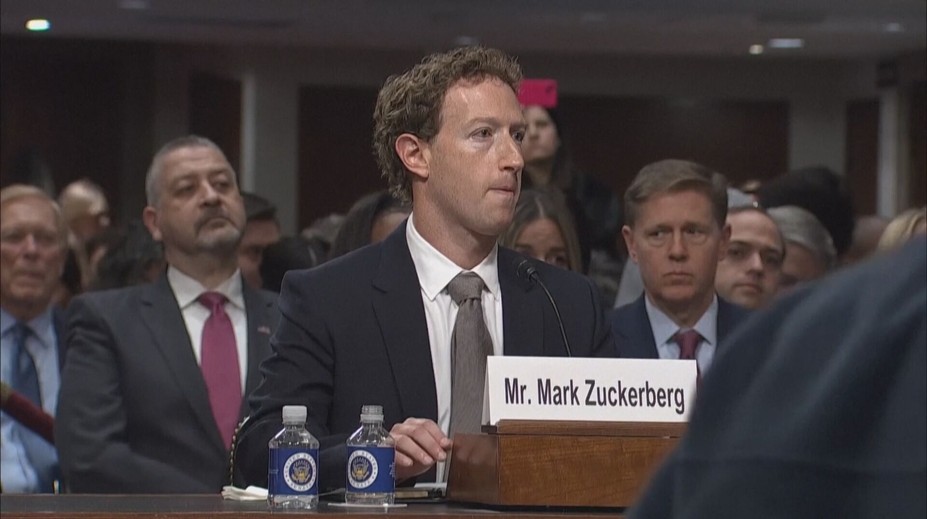 Zuckerberg vypovídal u soudu. Meta čelí obvinění ze způsobování závislosti u dětí