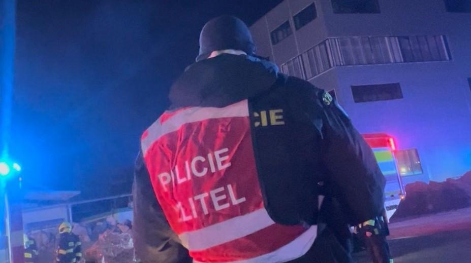 Detaily o tajemné skupině, která útočila v Pardubicích. Proč zapálila zbrojovku