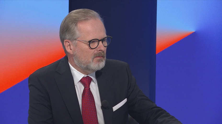 Fiala na dotaz, proč Češi nemají platy jako v Německu: Měli jste mě volit