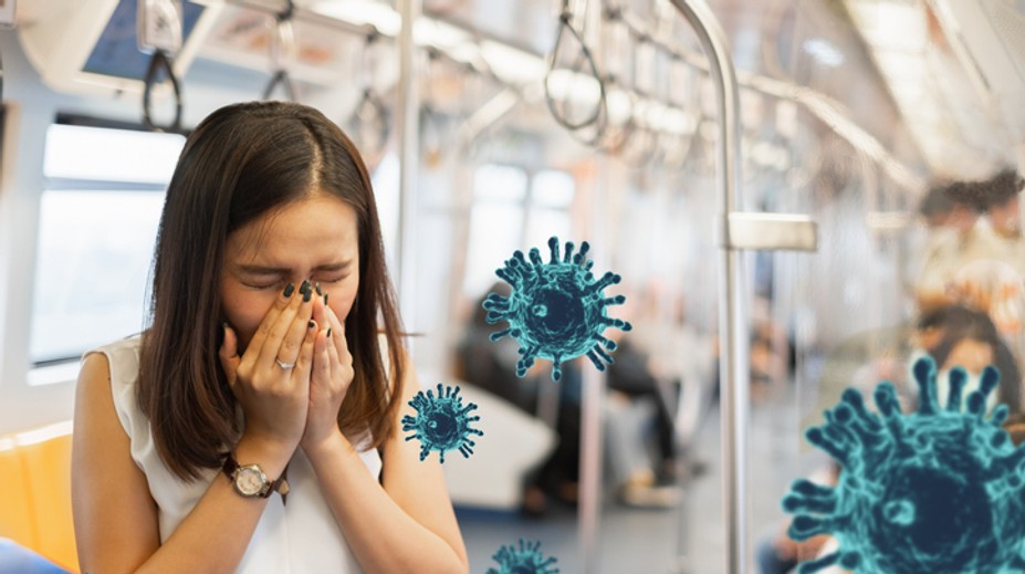 Smrkání a kýchání v MHD? Hygienici řekli, jak to správně udělat! NÁVOD
