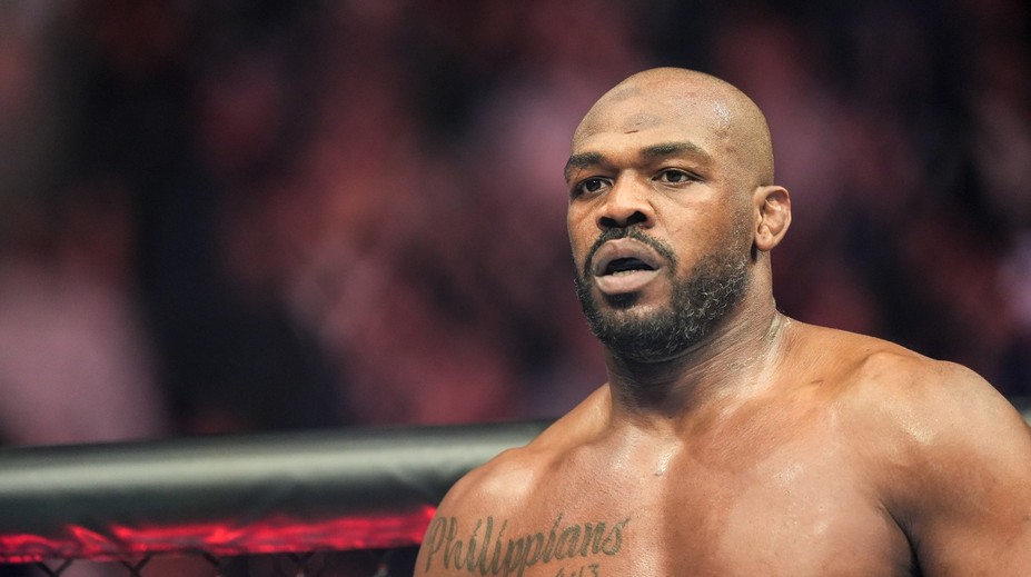 Bývalý šampion UFC v problémech, údajně vyhrožoval zbraní