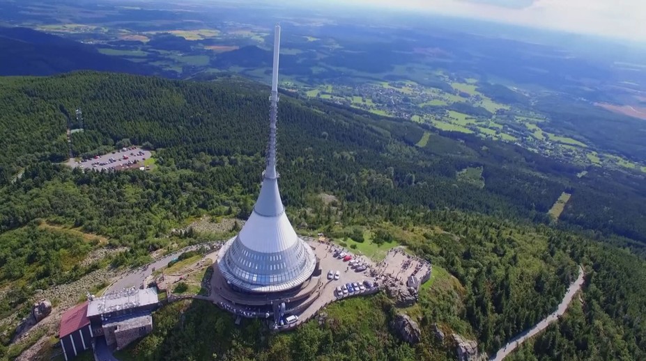 Státní zástupce podal obžalobu kvůli pádu lanovky na Ještěd. Trest hrozí i Českým drahám