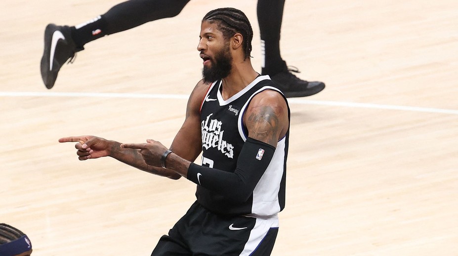 Paul George uzemnil svůj bývalý tým, Capela zářil pod košem
