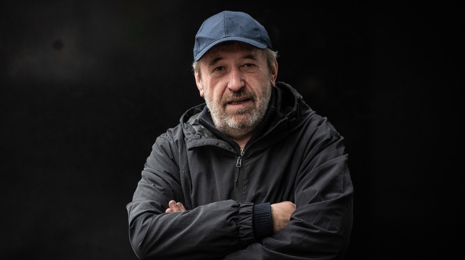 Známý slovenský komik skončil v nemocnici. Jeho zdravotní stav je vážný