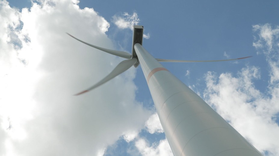 Den větru přilákal davy. Lidé objevovali útroby elektráren