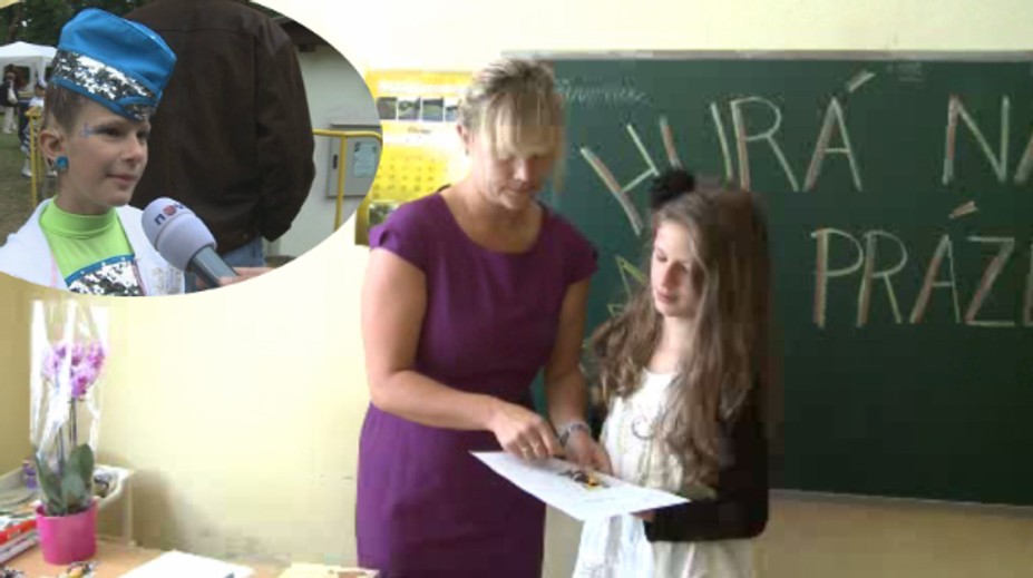 Hluchá mažoretka Adélka dostala vysvědčení. Jaké známky měla?