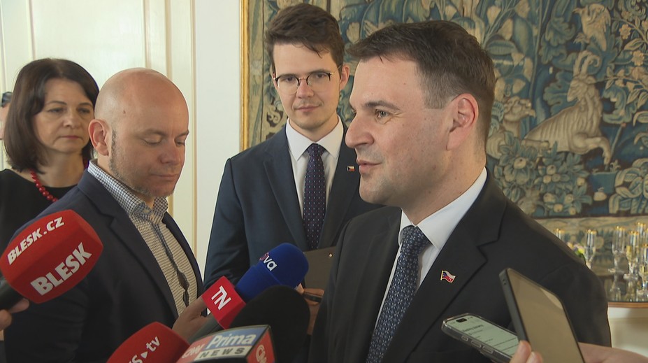 Česko, nebo Česká republika? Motoristé otevřeli debatu o názvu státu