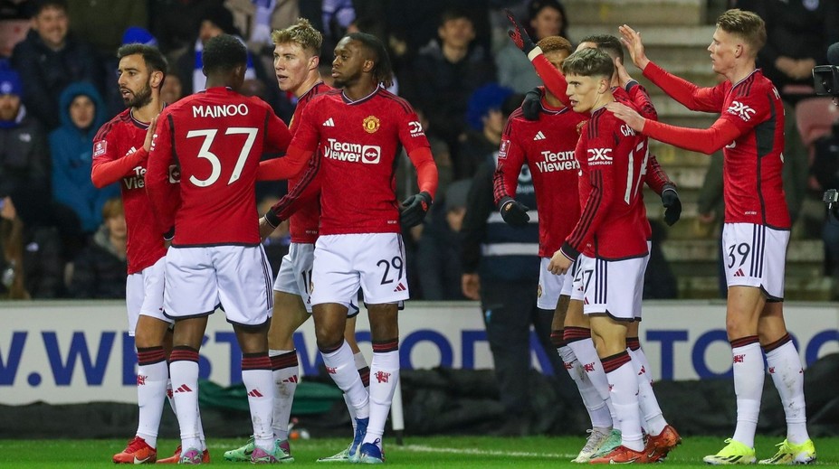 Fotbalisté United si pohlídali výhru proti Wiganu a v FA Cupu postupují