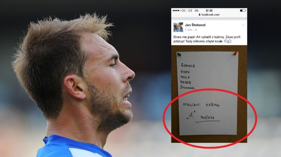 Takhle vypadá vyhazov? Fotbalistu čekal drsný vtípek na nástěnce