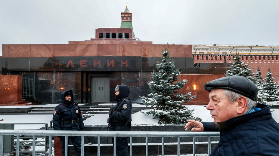 Pokusil se ukrást tělo Lenina. Opilého Rusa ale zadržela policie