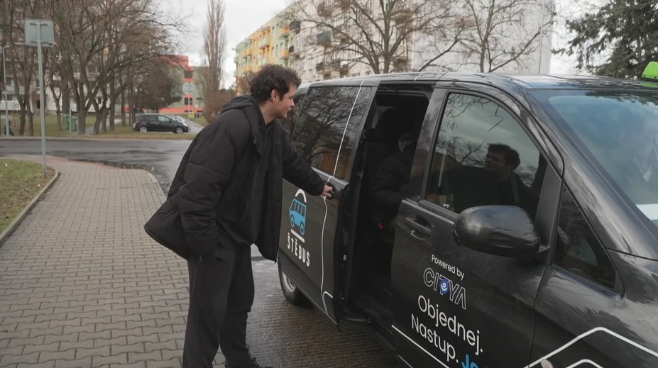 Litoměřice zavádějí dopravu na zavolání. Minibus přijede podle objednávky