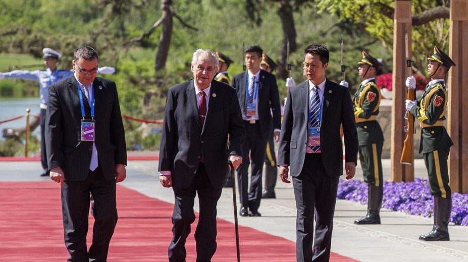 Zeman se chystá do epicentra nakázy koronaviru! Zemřelo tam 2981 lidí