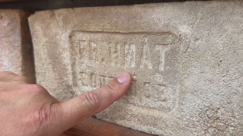 Stavební materiál jako kronika: Na Litoměřicku otevřeli muzeum cihlářství