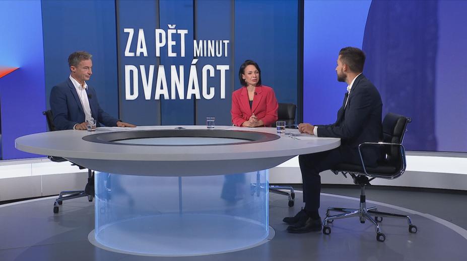 Střet o Prahu. Šíříte dezinformace a jste neschopný, řekl Hušbauer Portlíkovi