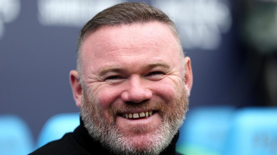 Rooney má zdravotní problém, který ho ovlivňuje při práci. Fanoušci jsou v šoku