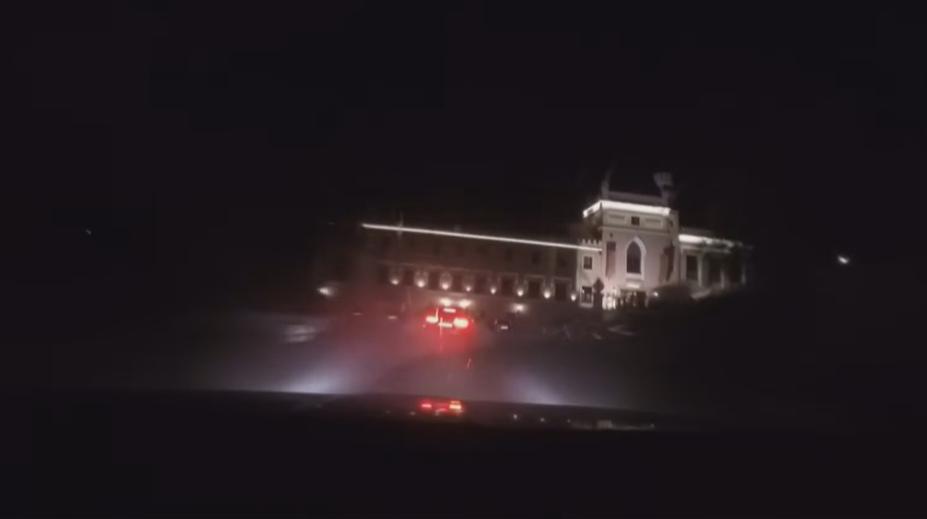 Zfetovaný řidič audi ujížděl policii v Praze rychlostí až 210 km/h. Jel i v protisměru