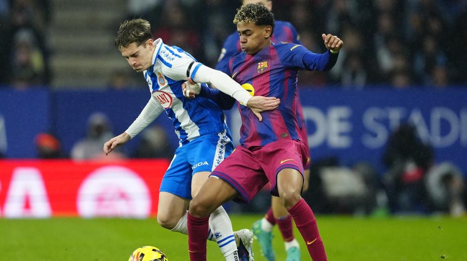 Barcelona zvládla derby s Espanyolem. Rozhodla dvěma góly v závěru