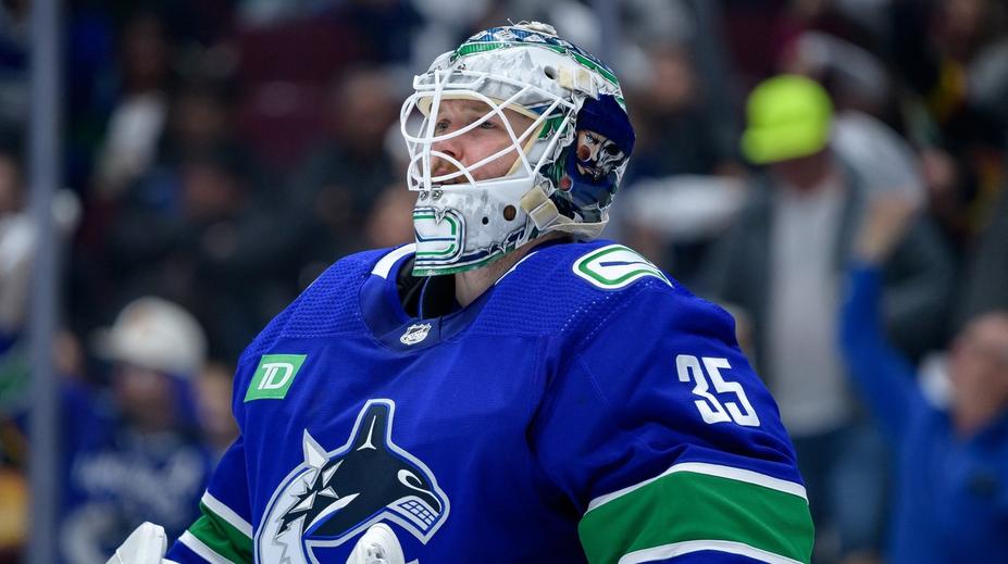 Komplikace pro Vancouver. Přišel o zraněného brankáře Demka