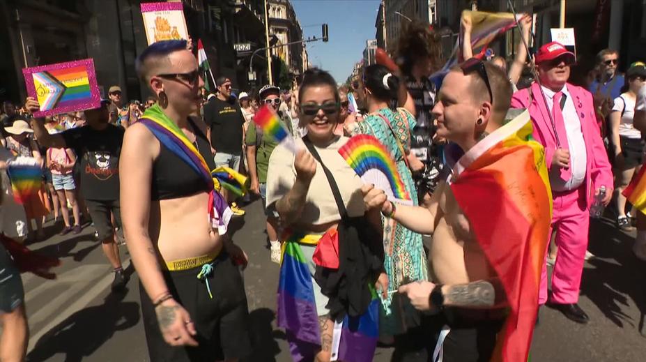 Na pochod Pride v Budapešti dorazil rekordní počet lidí. Navzdory zákazu