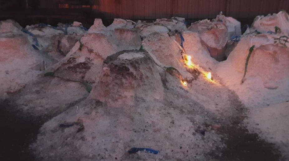 Ve Světlé nad Sázavou vypukl požár. Hořely sklárny po výbuchu ethylenu