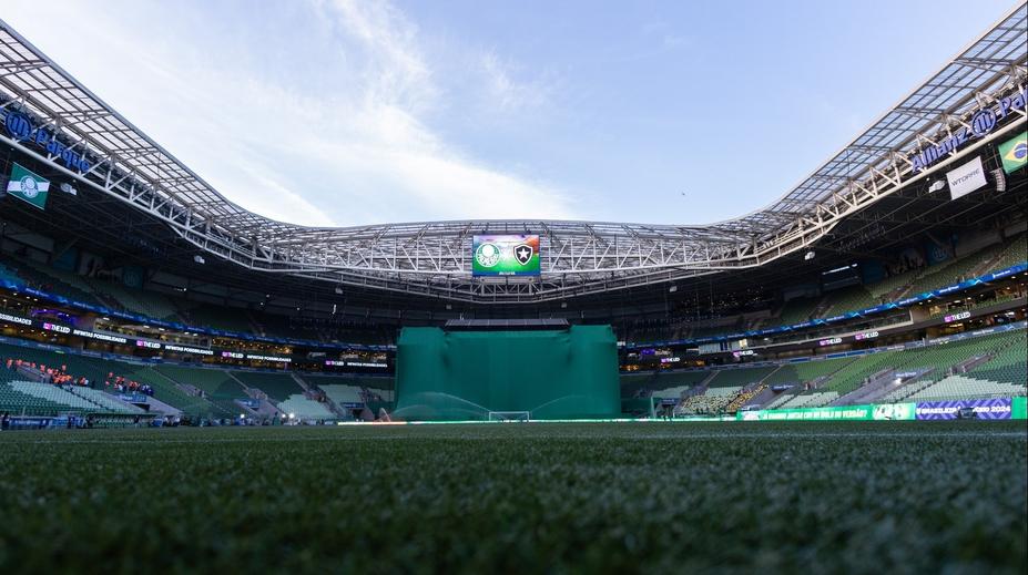 Bizár v Brazílii. Fanoušci byli při zápase na tribuně, fotbal viděli jen na obrazovce