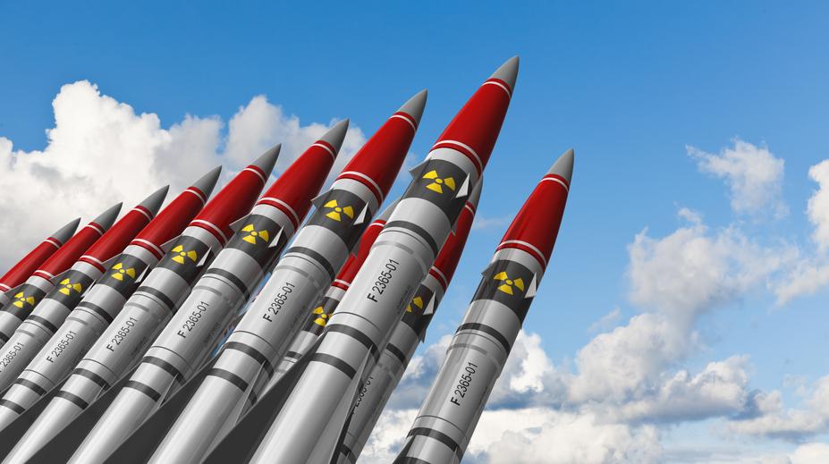 Důvěra spojenců NATO v USA klesá. Mluví se o jaderných zbraních v Evropě