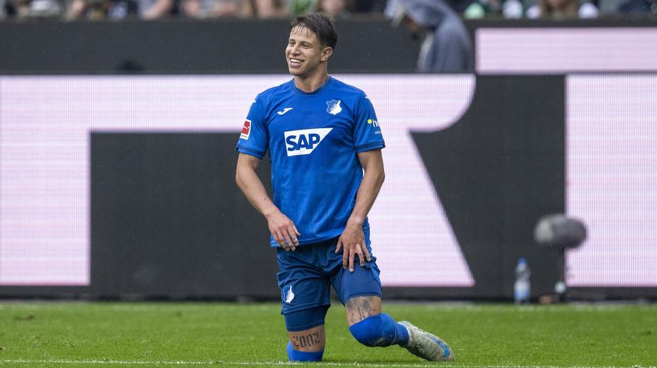 Hložek se vrátil po půlročním zranění. Jeho Hoffenheim nestačil na Dortmund