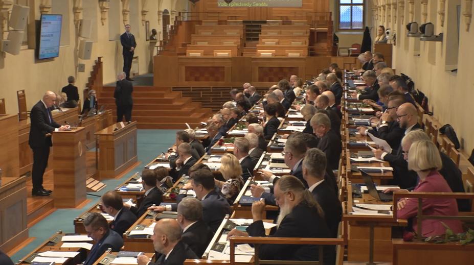 Češi své senátory příliš neznají. Většina lidí volby ignoruje, tvrdí politolog