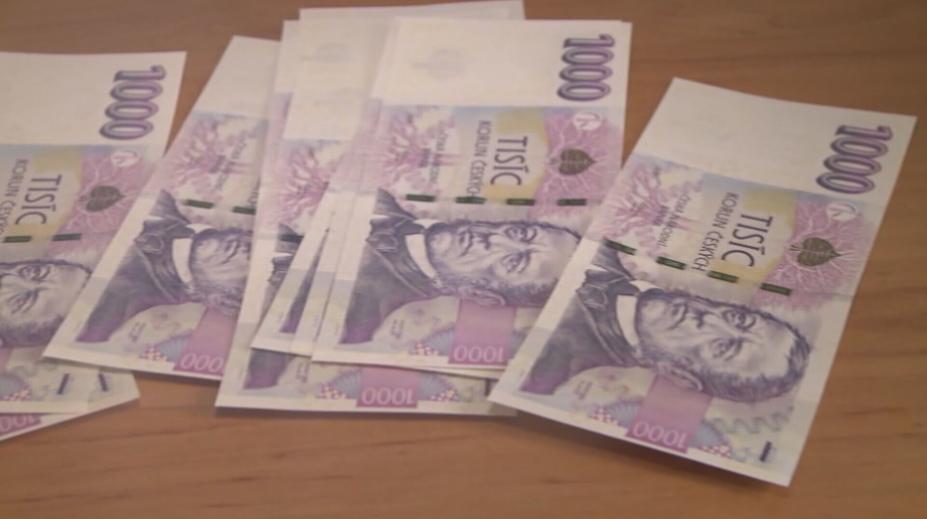 Dva muži měli připravit nemocného seniora o majetek za miliony. Případ míří k soudu