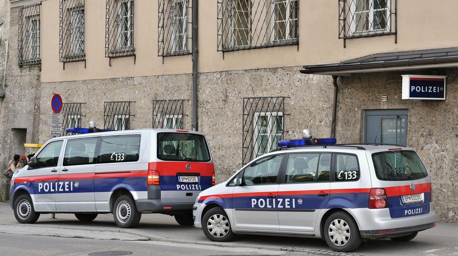 Na kostel ve Vídni zaútočilo asi 50 mladíků, křičeli Alláhu akbar!