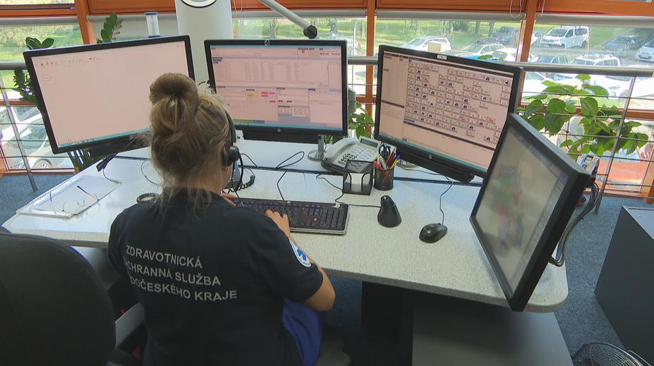Tísňové linky mohou nově zablokovat zlomyslné volající. Hasiči už službu využili