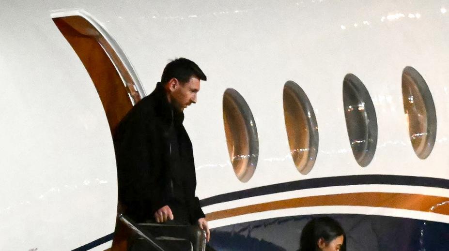 Messi se vrátil do Argentiny. V Rosariu se rozloučil se zesnulým otcem