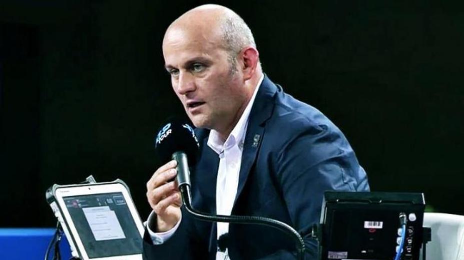 Ohavné! Sudí při zápase sexuálně obtěžoval nezletilou sběračku míčů