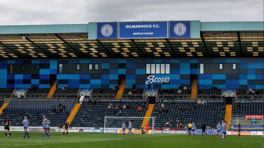 Talentovaná fotbalistka terčem urážek. Lidé kritizují její vzhled, hlavně akné
