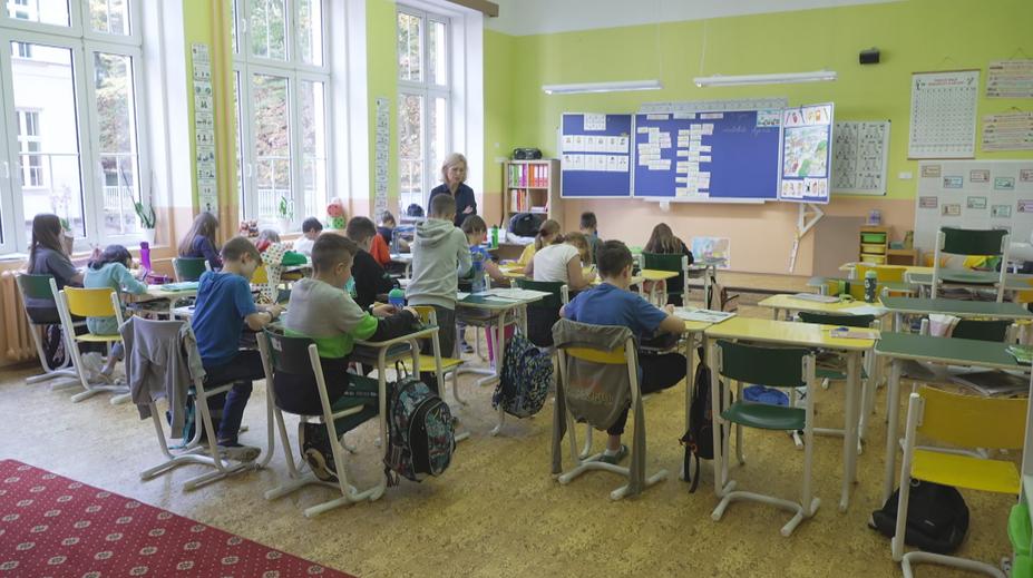Finanční gramotnost i duševní zdraví. Češi mají jasno v tom, co by se mělo učit na školách