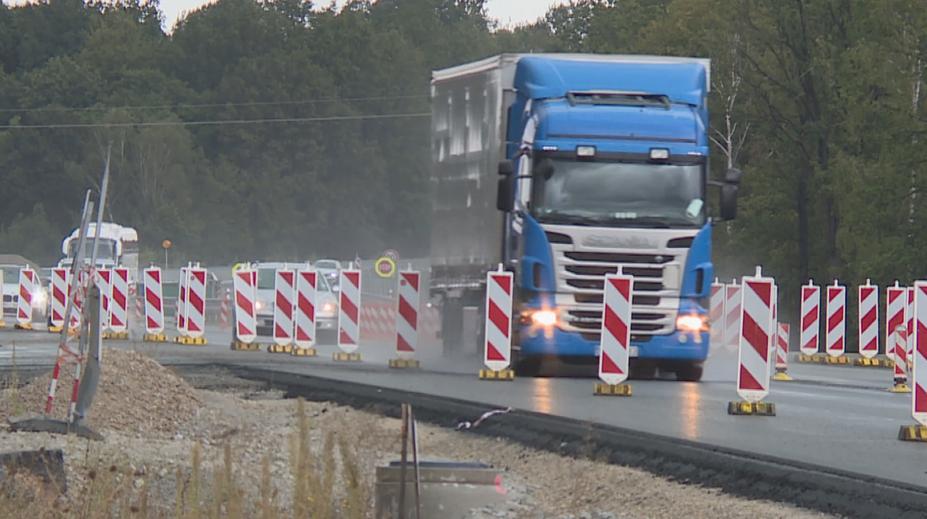Na převaděči u Krumlova přibývá nehod. Řidiči si nezvykli na novou přednost v jízdě