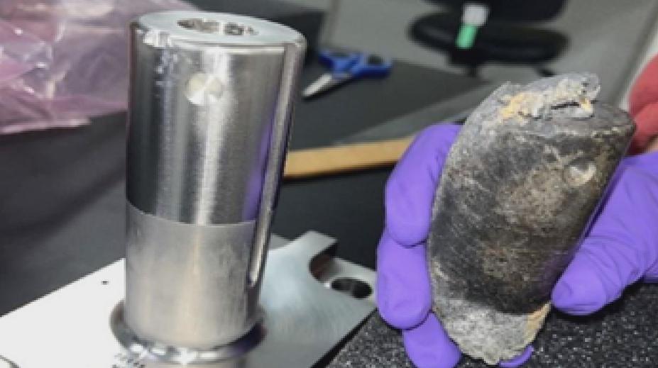 Do mužova domu narazil záhadný předmět z vesmíru. NASA vysvětlila, co je zač