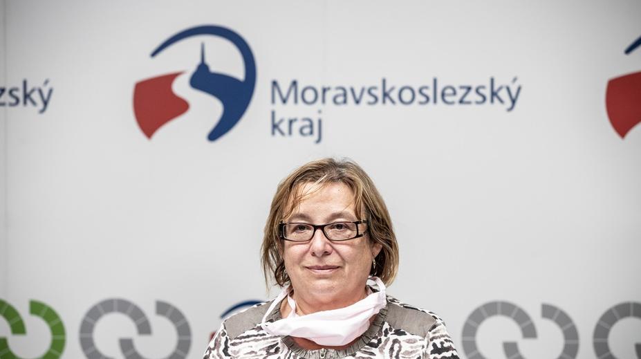 Vláda odvolala hlavní hygieničku Rážovou, nahradí ji Svrčinová