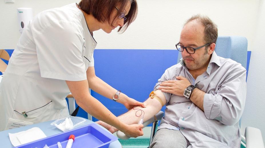 Nebezpečný lék v Česku: Selhávají po něm důležité orgány!