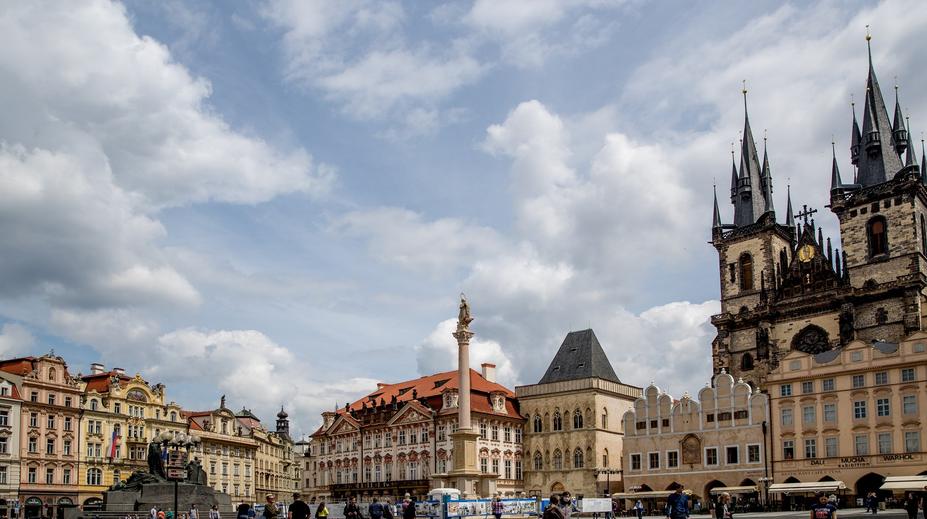 Spolek pro obnovu mariánského sloupu nemusí platit zábor, rozhodli zastupitelé