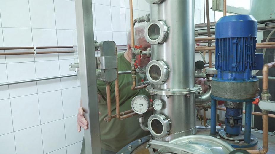Na Moravě řeší kuriózní problém. Chybí lidé, kteří by vyráběli pálenku