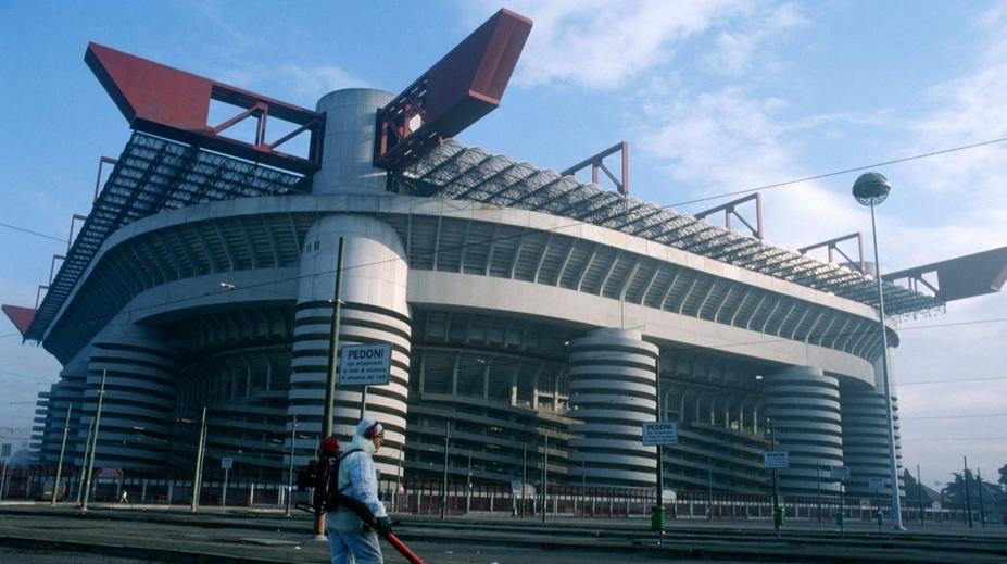 Legenda míří ke konci. AC Milán a Inter odhalily nástupce slavného San Sira