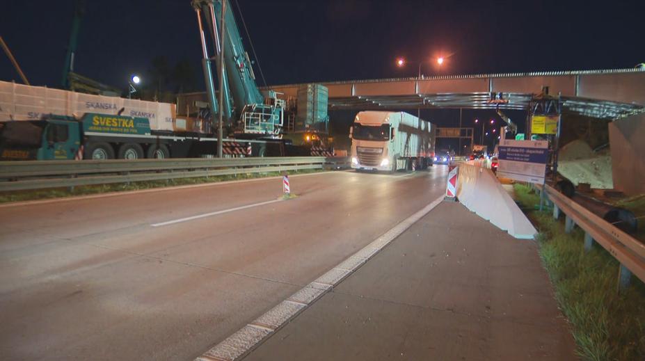 V noci bude uzavřena část Pražského okruhu. Důvodem je stavba mostu