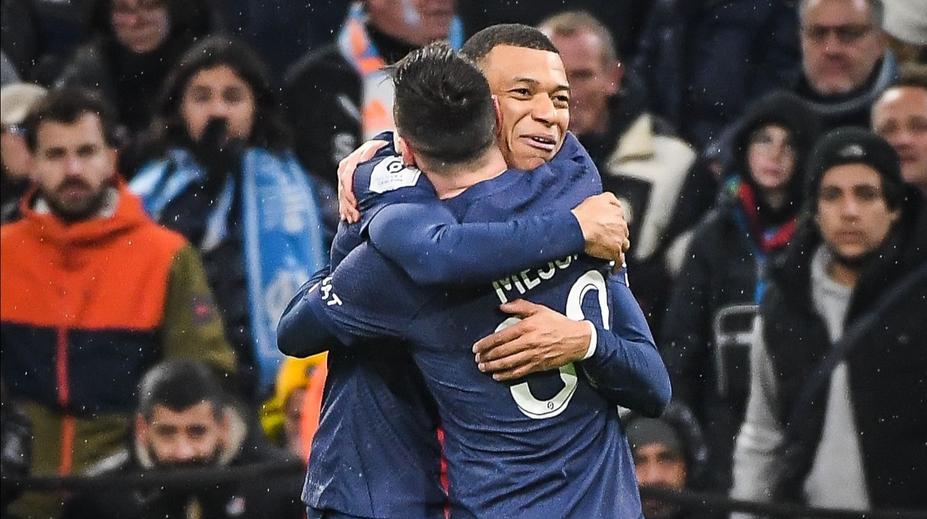 PSG ovládlo prestižní zápas s Marseille. Opět zářili Mbappé a Messi